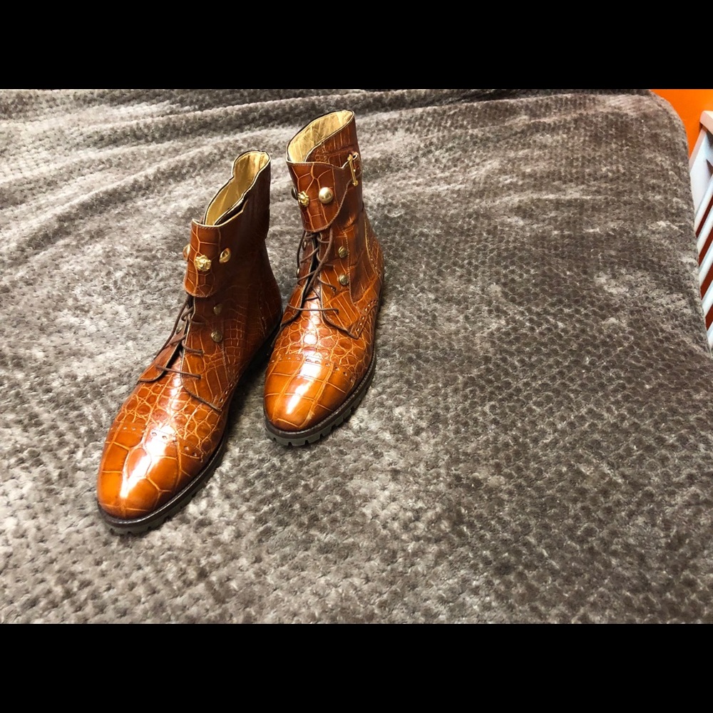Alligator shoes,boots